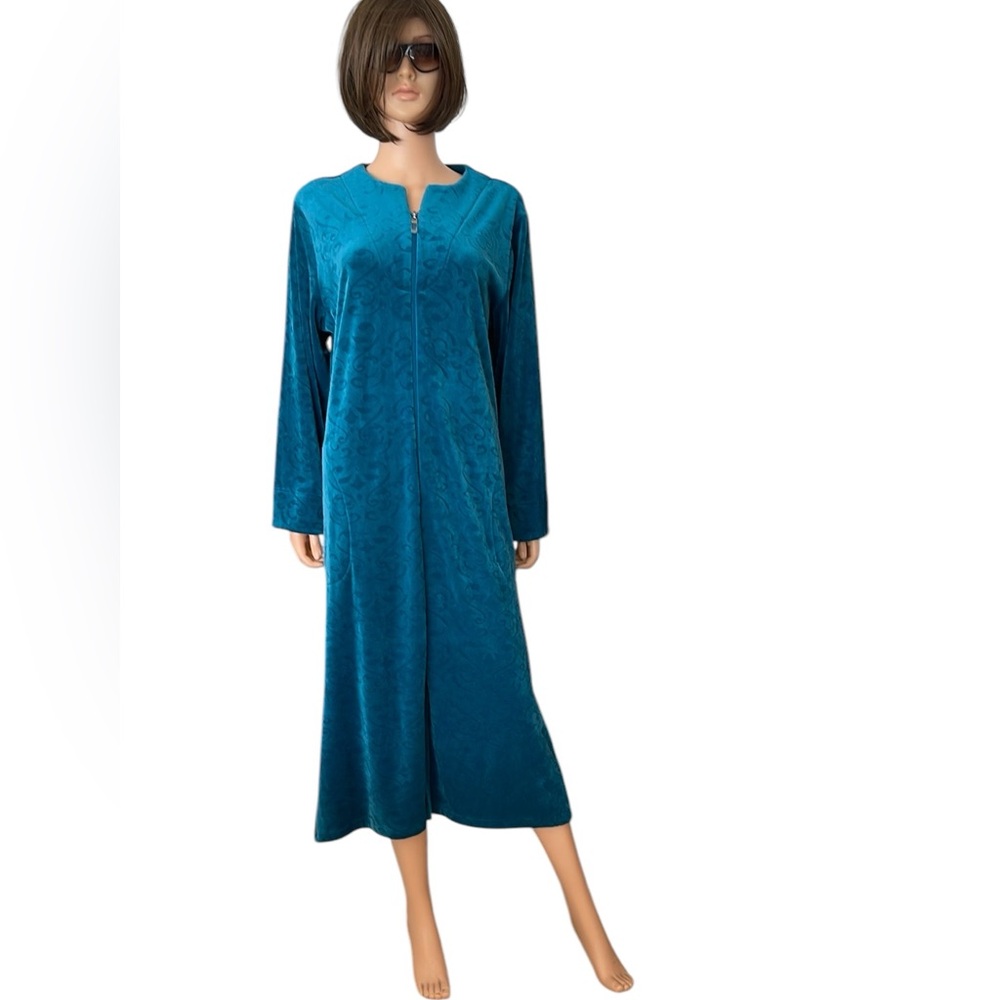 NWT Miss Elaine super soft plush zip up long robe - Picture 8 of 8